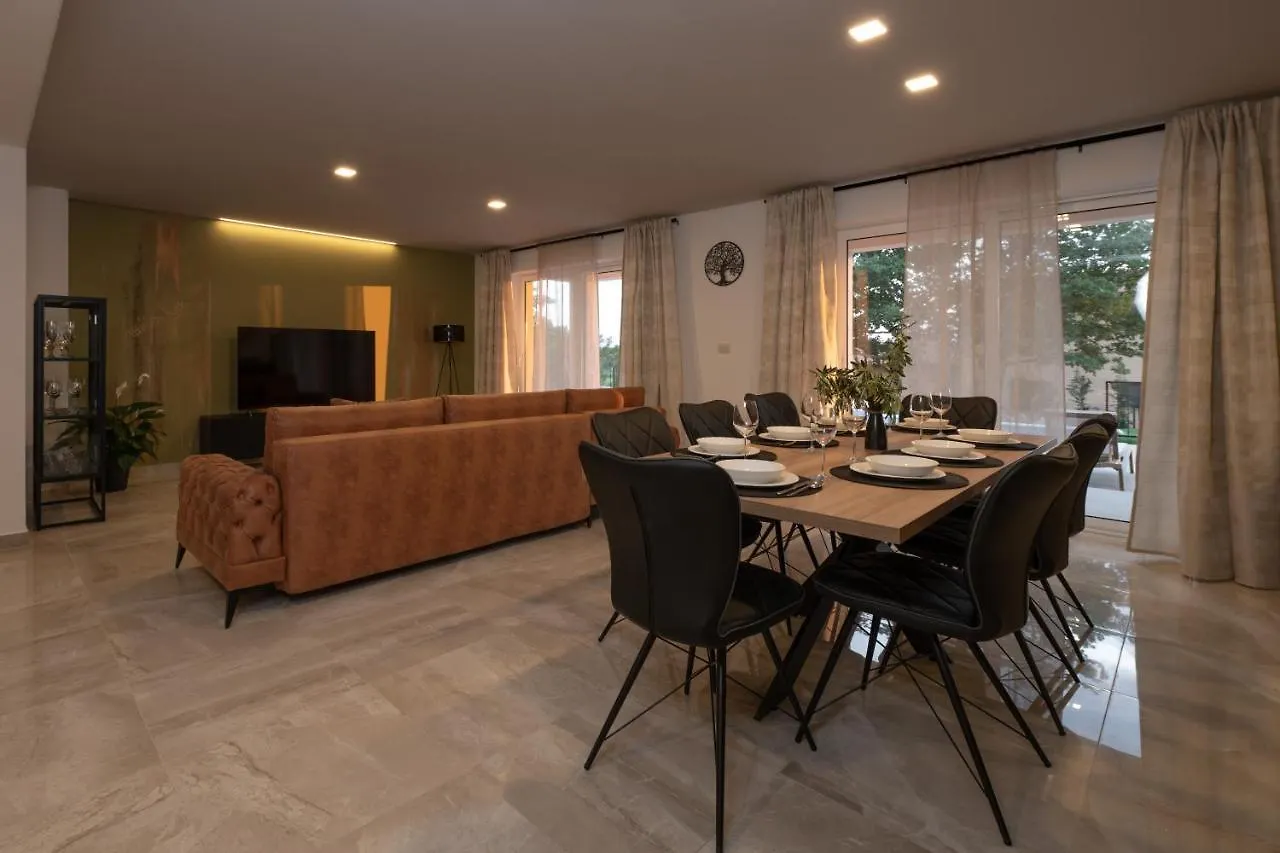 Casa Ole - City Villa Labin