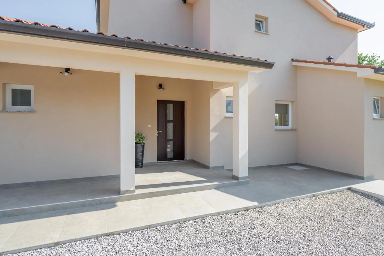 Casa Ole - City Villa Labin